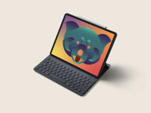 Mockup eines Laptops; der Bildschirm zeigt ein stilisiertes, illustriertes Panda-Gesicht, mit abgerundeten Ecken.